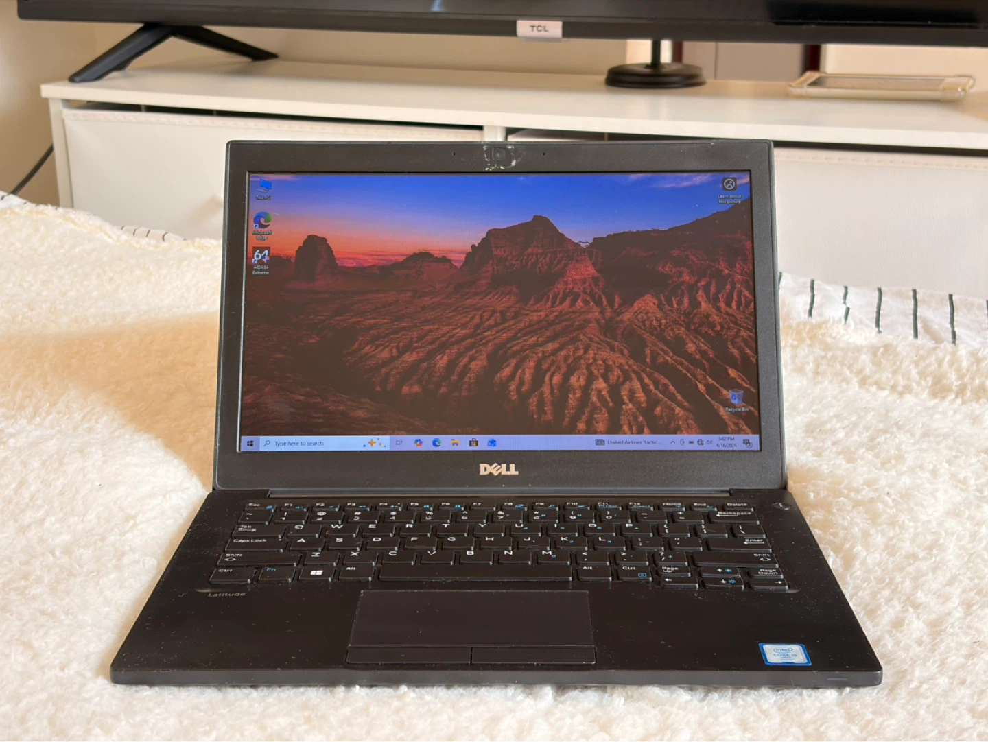 Dell Latitude 7280 Laptop - Core i5 / 8GB RAM / 256GB SSD