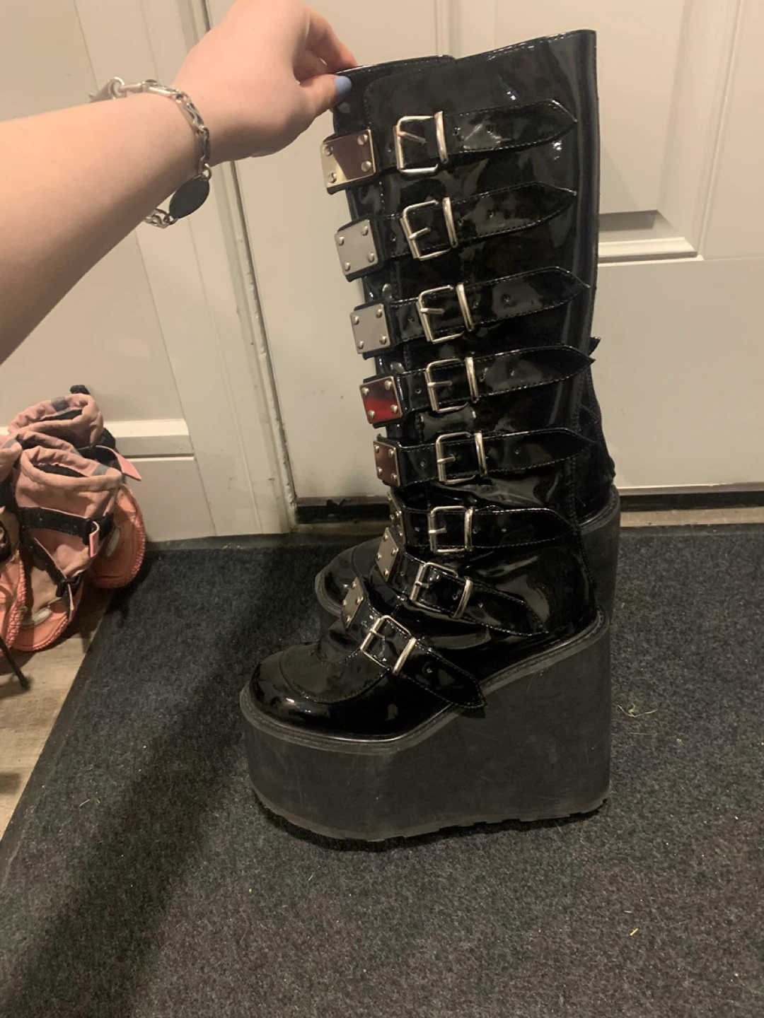 Demonia swing boots