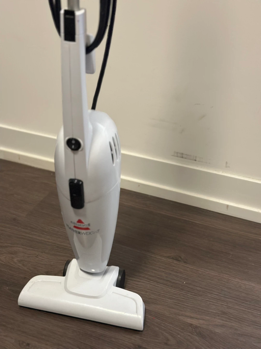 BISSELL Wanderweight Bagless Stick Vacuum - photo 2