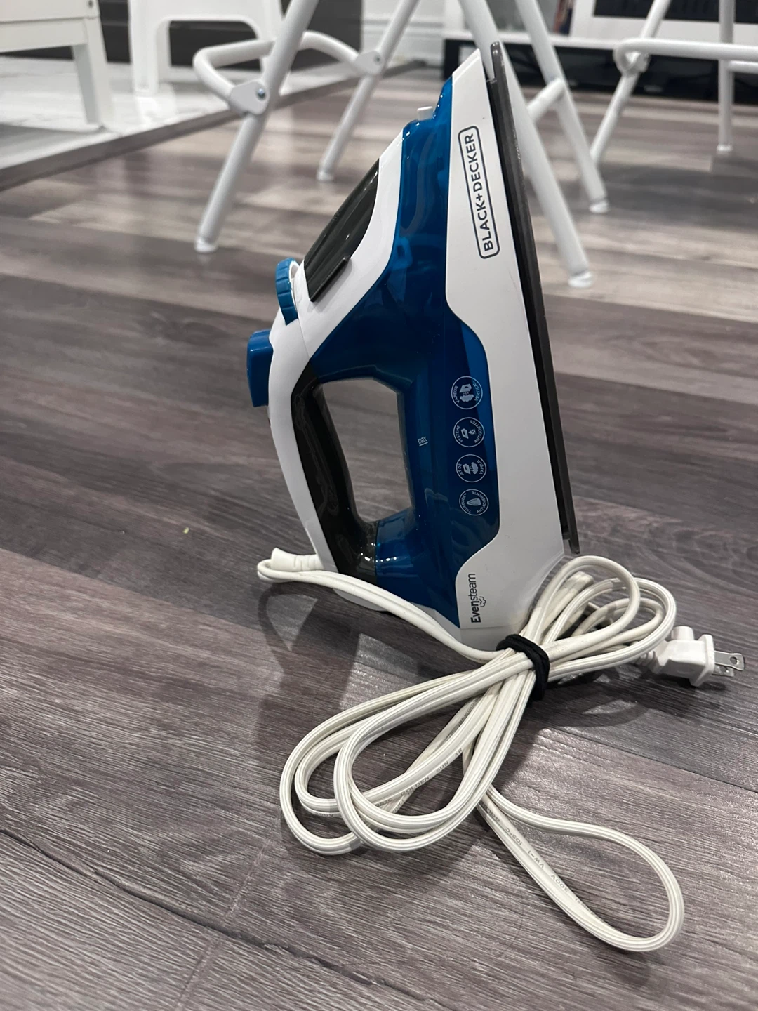 BLACK+DECKER Eversteem Iron - photo 3