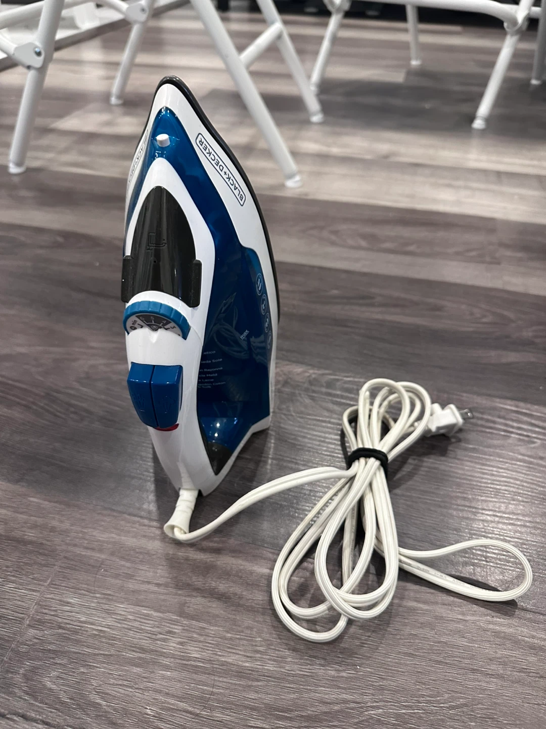 BLACK+DECKER Eversteem Iron - photo 4