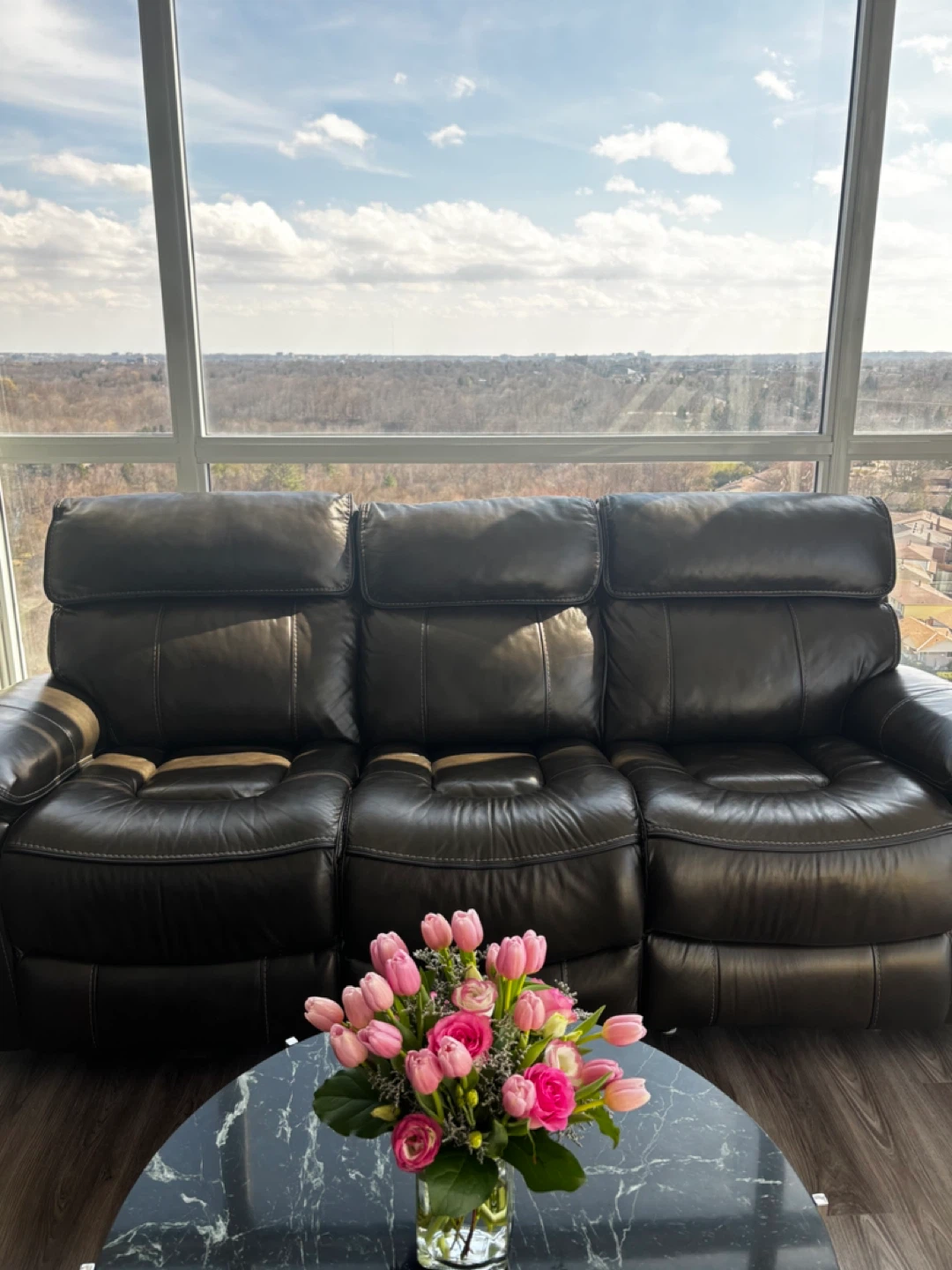 Like New Leather Power Reclining Sofa