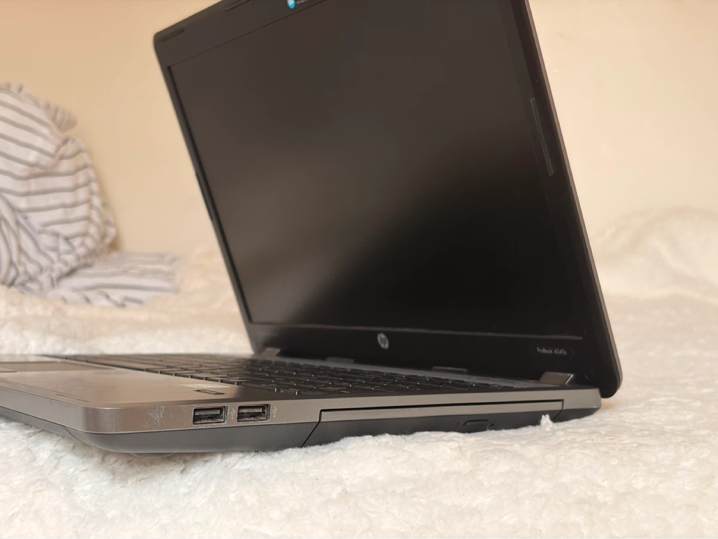 HP ProBook 4545s Laptop — great for studying - photo 4