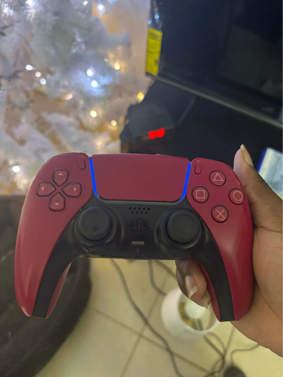 PlayStation 5 1gb comes wit controller n 2 games - photo 2