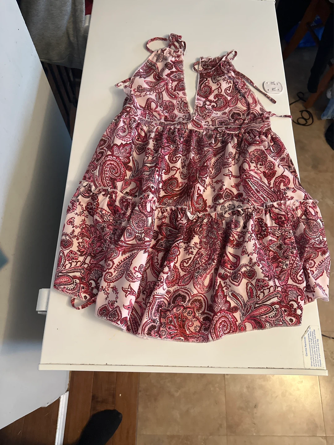 Robe d'été à imprimé cachemire rose et blanc
