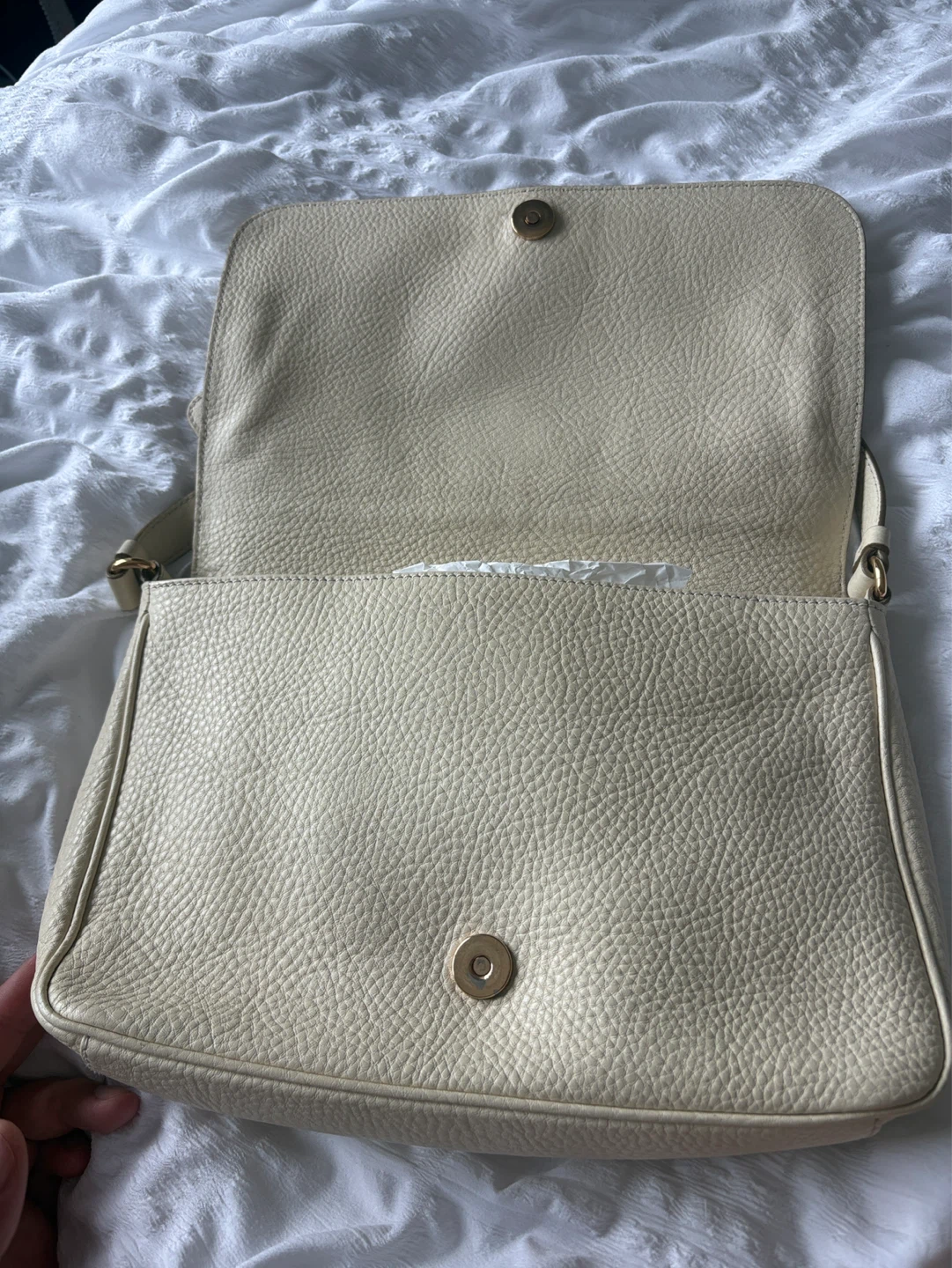 Salvatore Ferragamo Cream Leather Shoulder Bag - photo 4