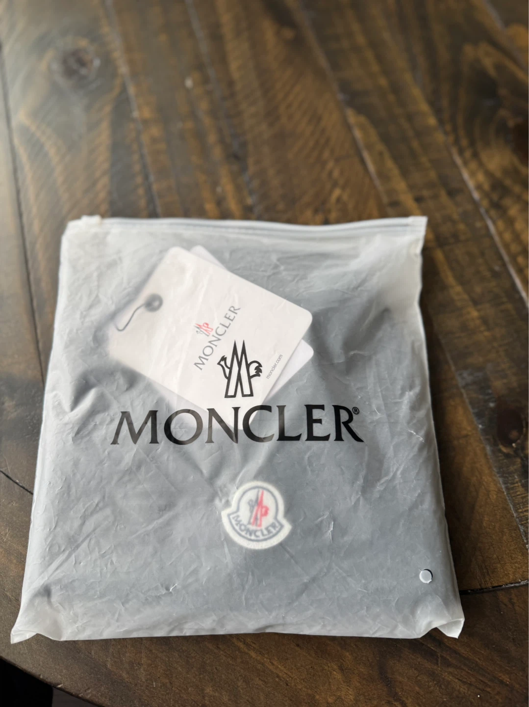 MONCLER BLACK RIBBED BEANIE WITH BAG AND TAGS - photo 4