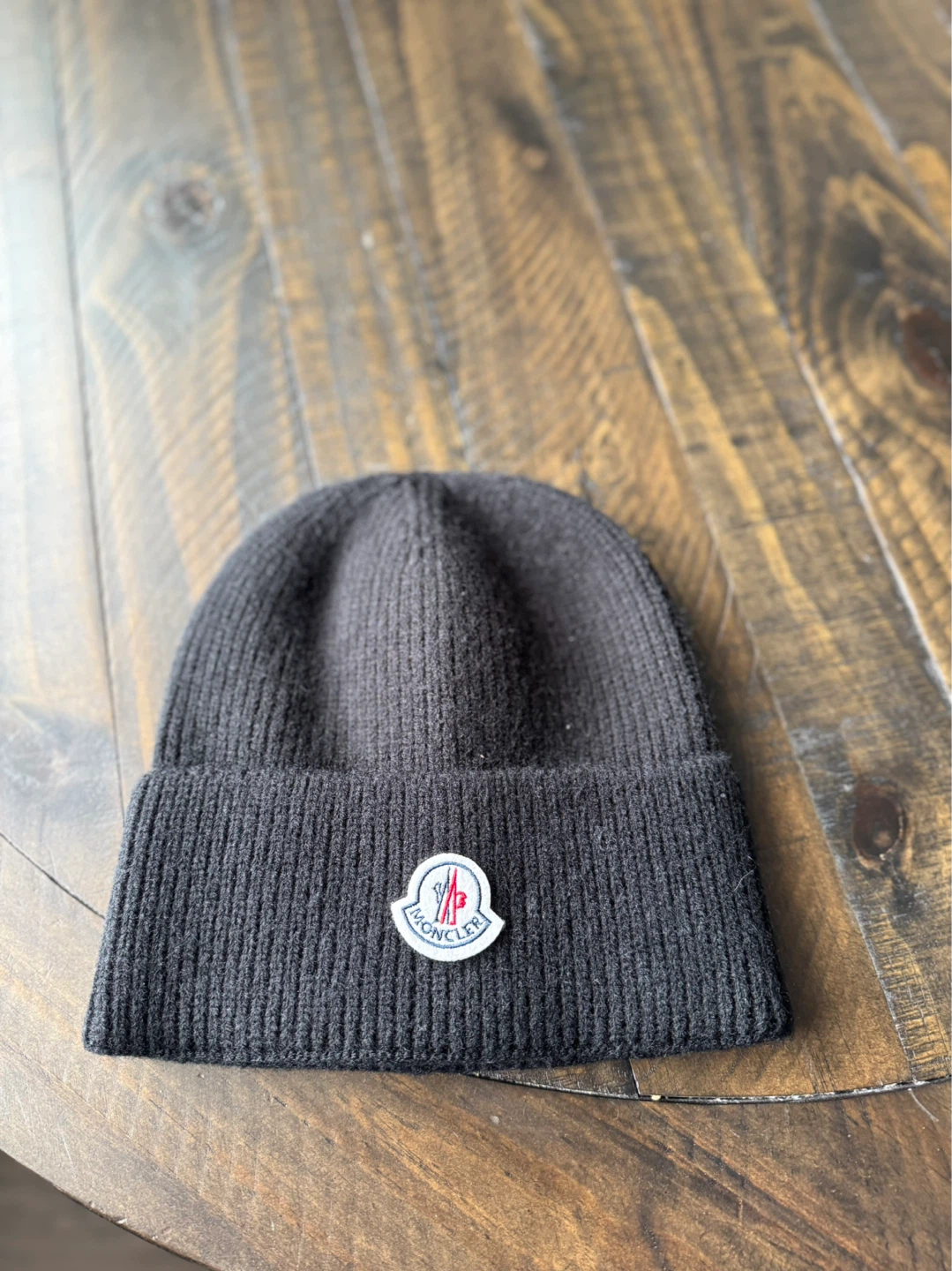 MONCLER BLACK RIBBED BEANIE WITH BAG AND TAGS
