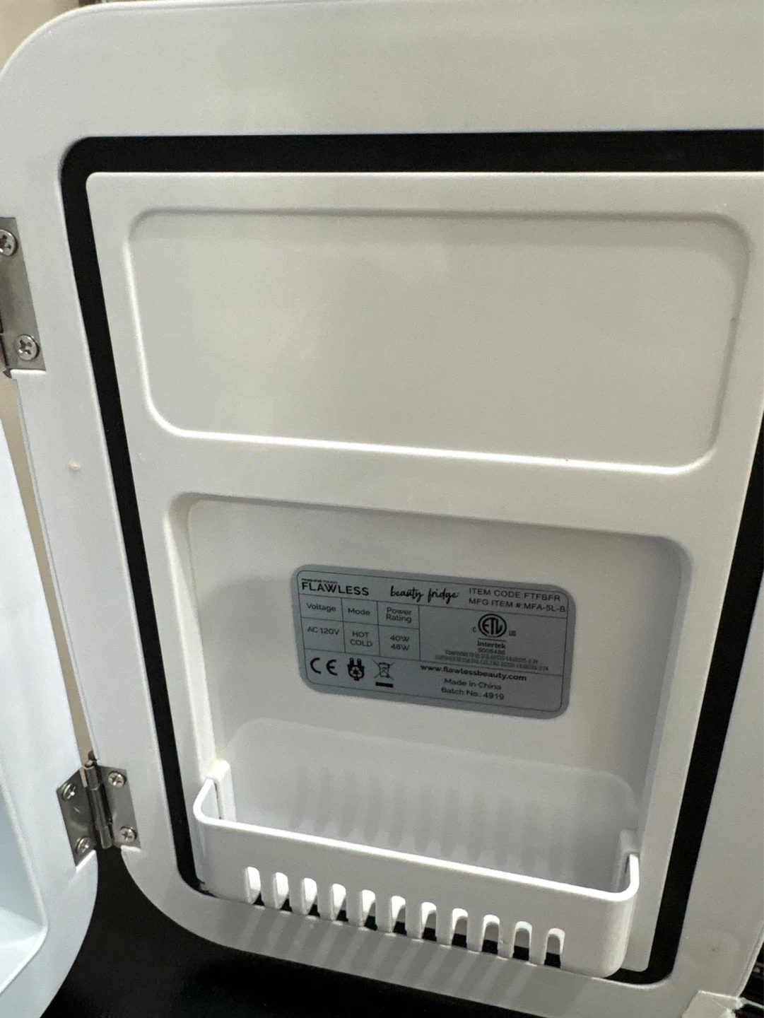 FLAWLESS Beauty Fridge| Great for Summer - photo 5