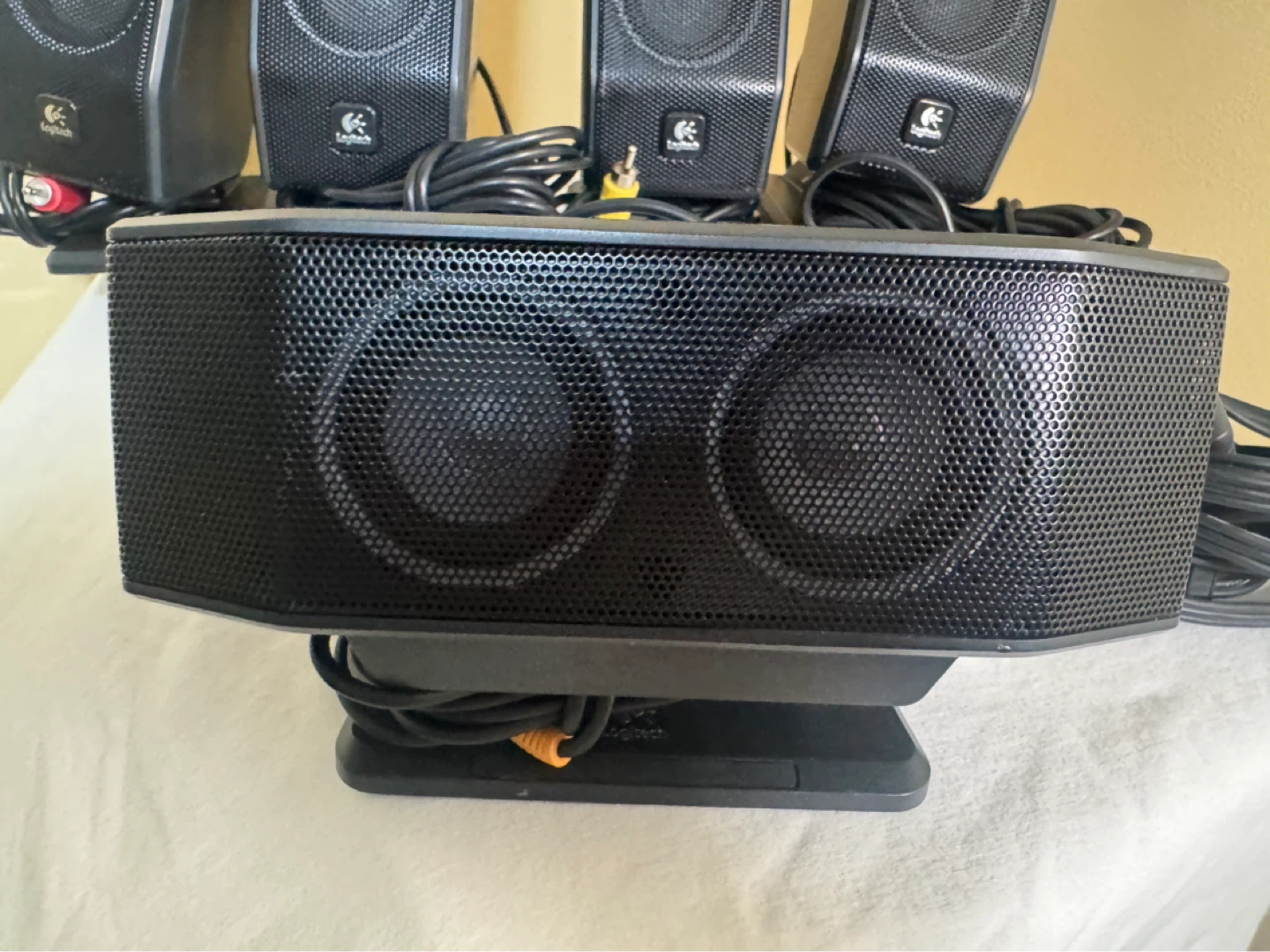 Logitech Z-5450 Digital 5.1 Speaker System - photo 2