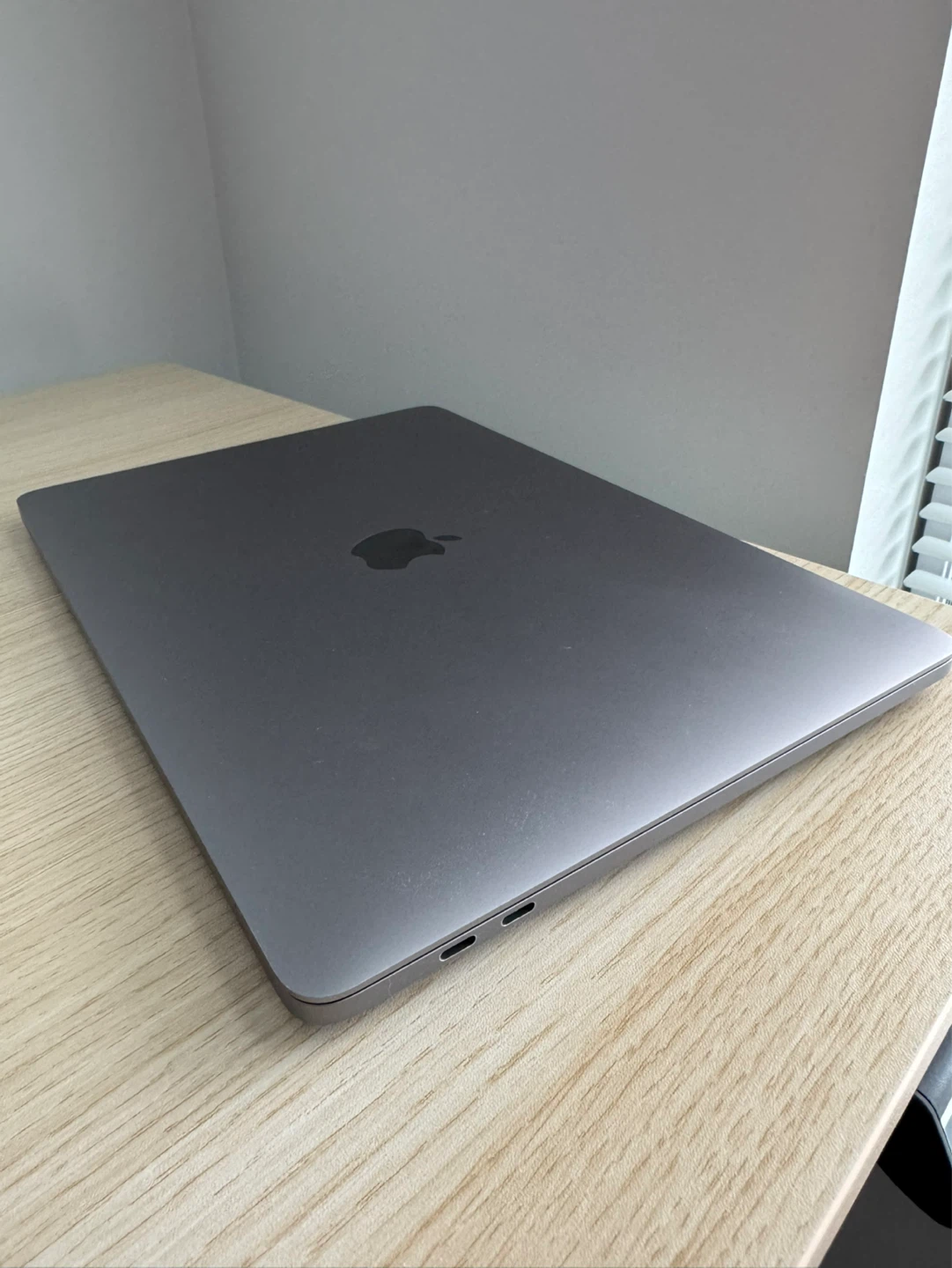 Apple MacBook Pro 13 - Space Grey – Excellent Condition 💻 - photo 2