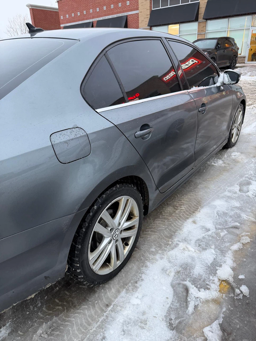 Volkswagen Jetta Gray Sedan - photo 3