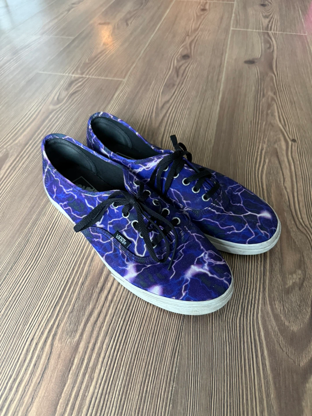 Vans Lightning Print Sneakers - Men’s 8 / Women’s 9.5