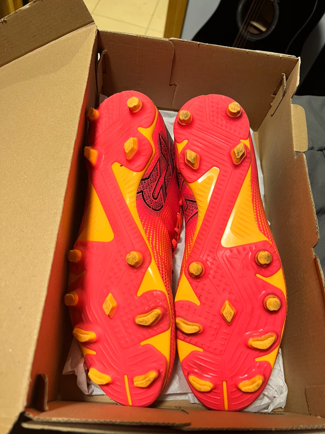 Puma Soccer Cleats - Pink/Orange Size 11 men fits like 10 - photo 5