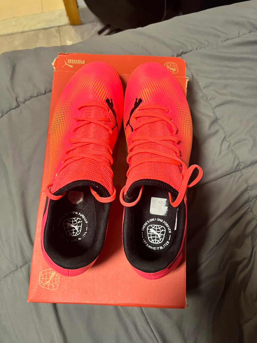 Puma Soccer Cleats - Pink/Orange Size 11 men fits like 10 - photo 3