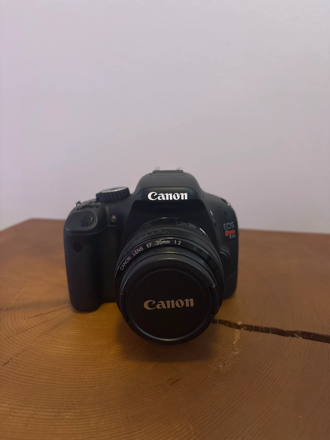 Canon EOS Rebel T2i Digital Camera with 35mm Lens