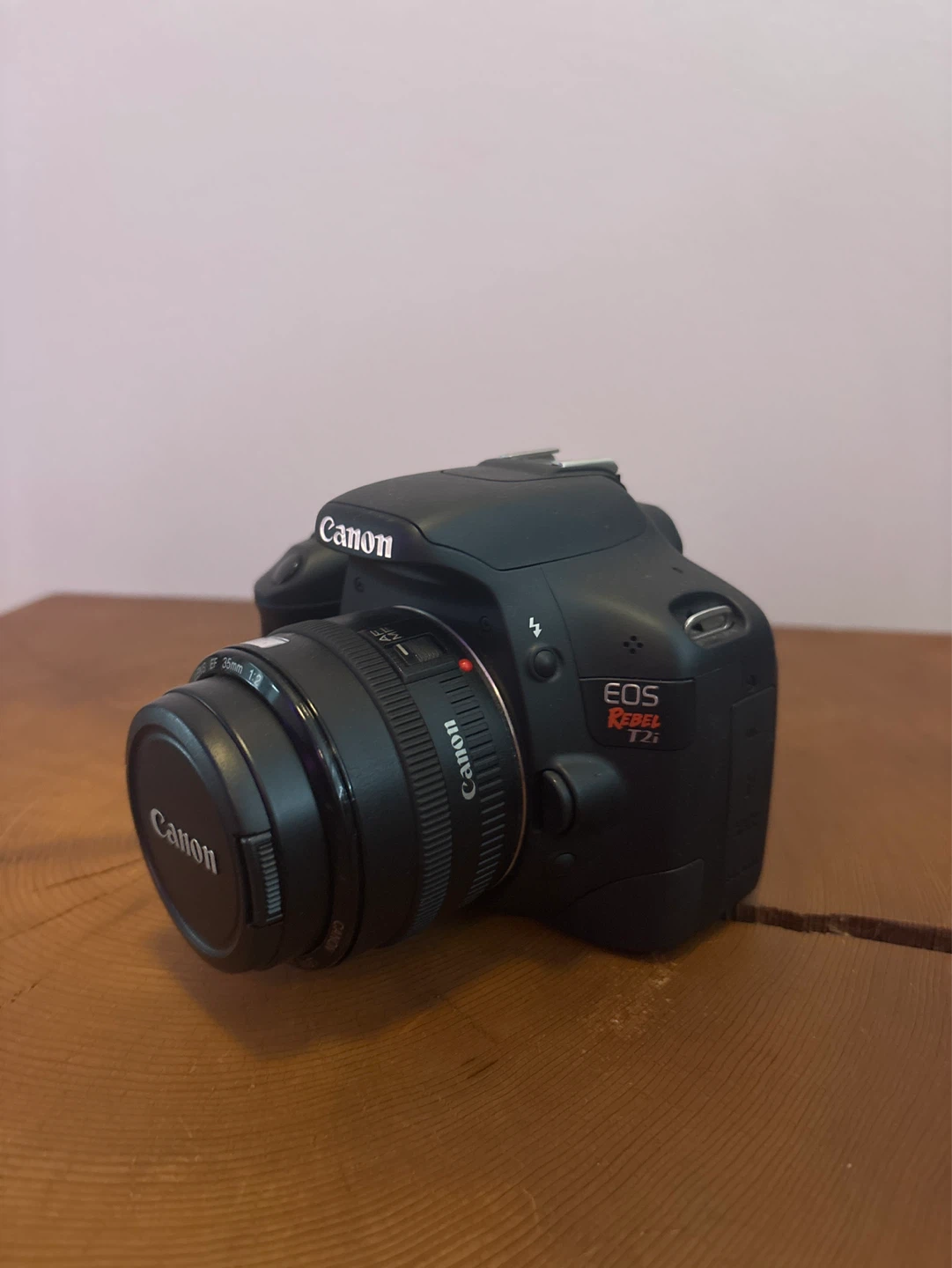 Canon EOS Rebel T2i Digital Camera with 35mm Lens - photo 2