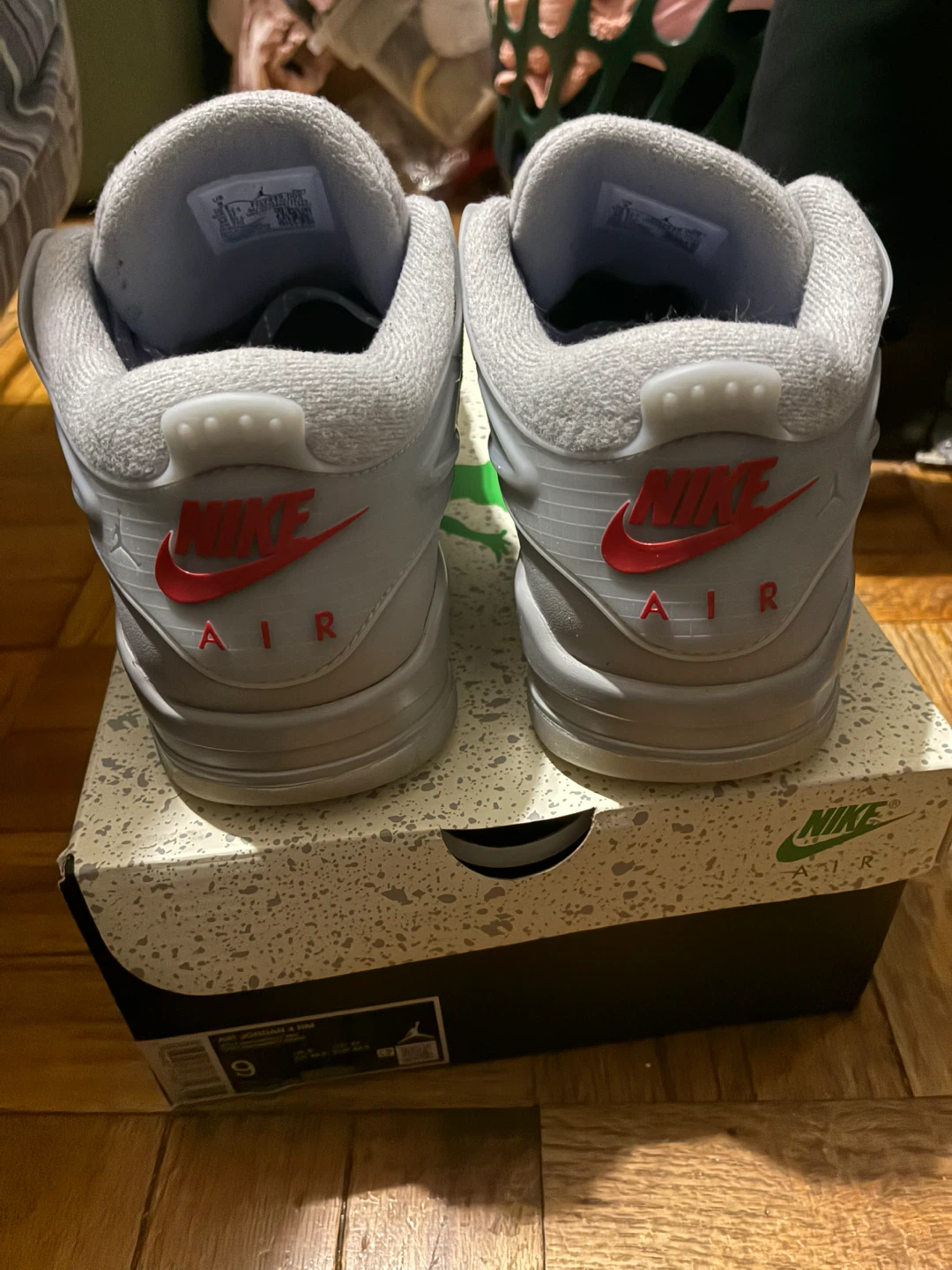 Air Jordan 4 Rm wolf grey (size 9) - photo 2