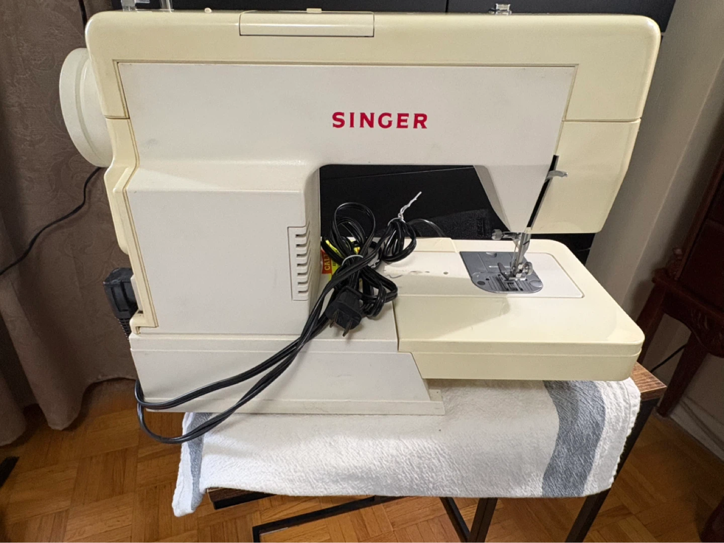 Singer 3317 C Electronic Control Sewing Machine - photo 2