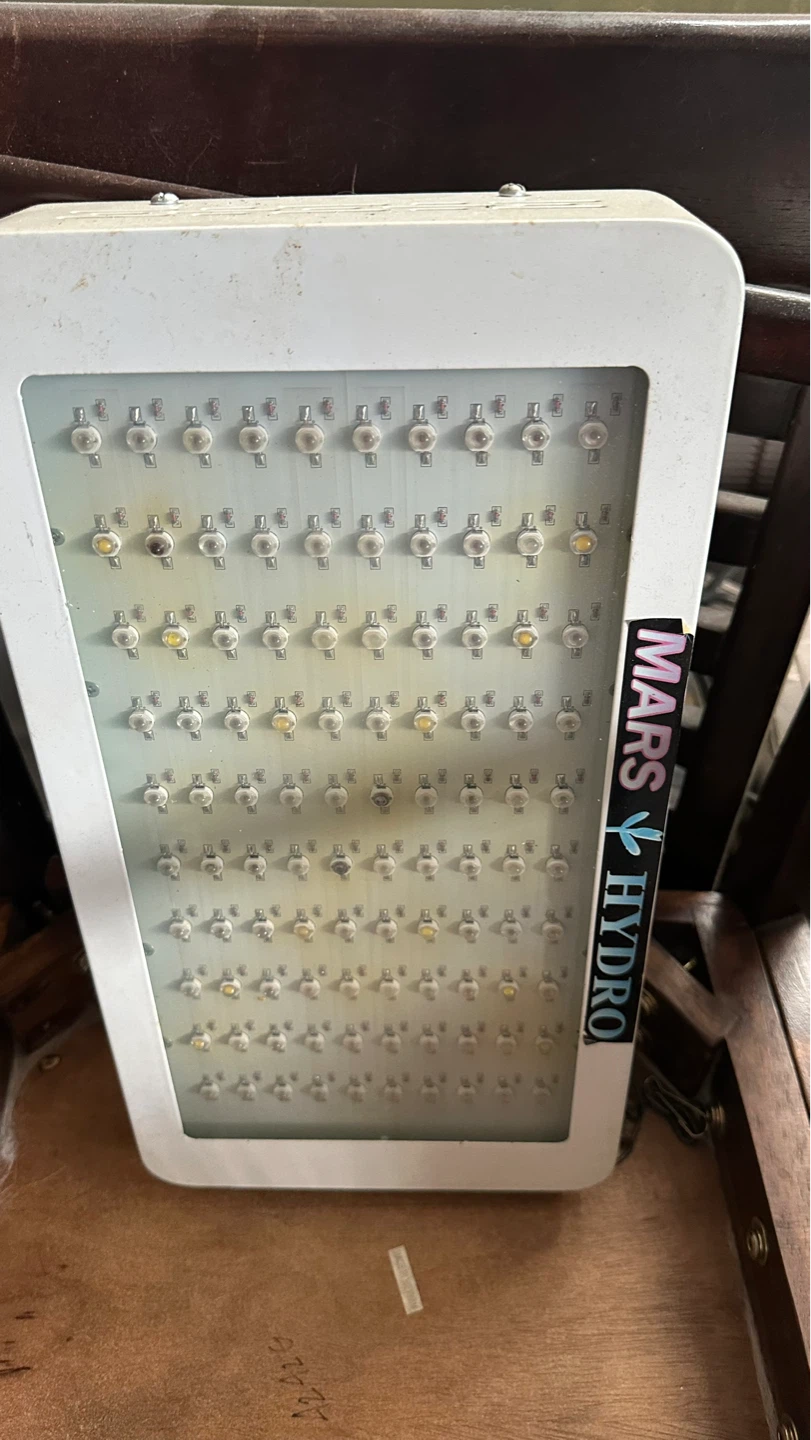 FREE - FOR PARTS Mars Hydro LED Grow Light FOR PART