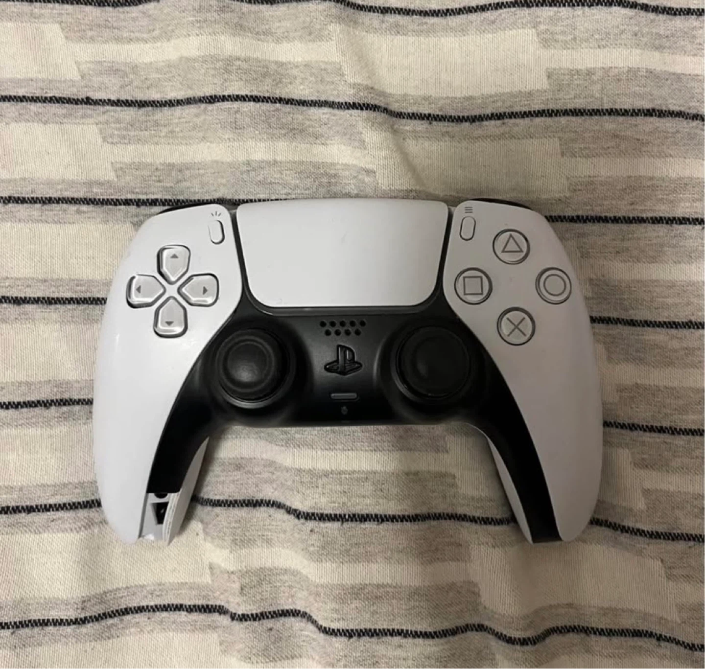 Sony PlayStation 5 DualSense Wireless Controller - photo 2