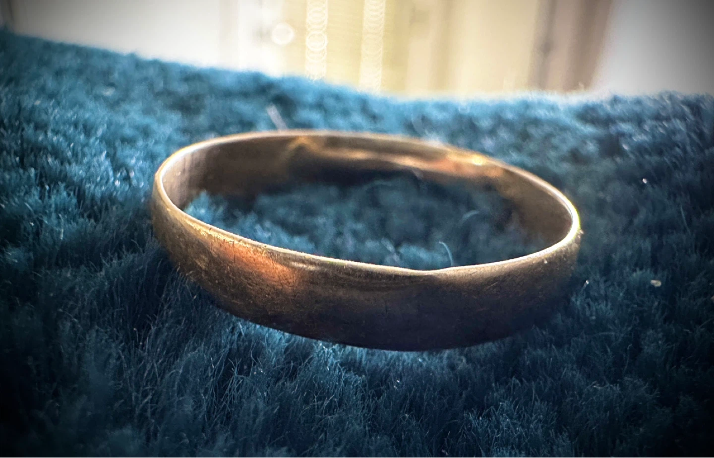 10k Gold Band Ring - photo 3