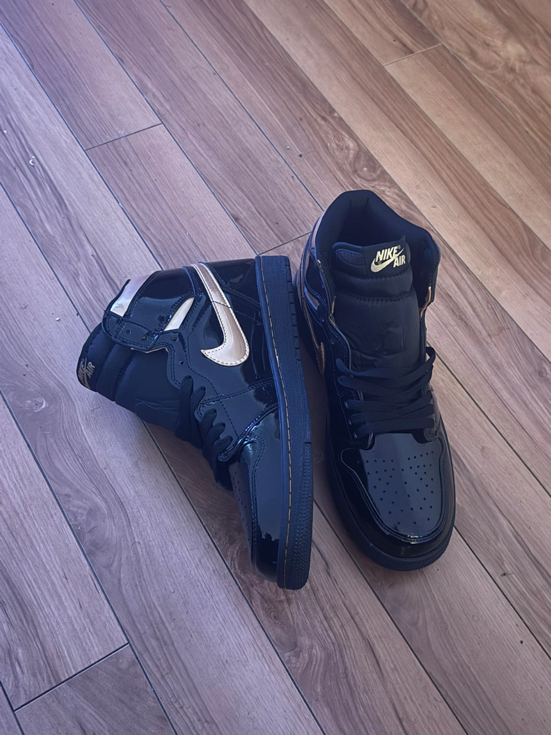 Nike Air Jordan 1 High Black Gold Patent Leather