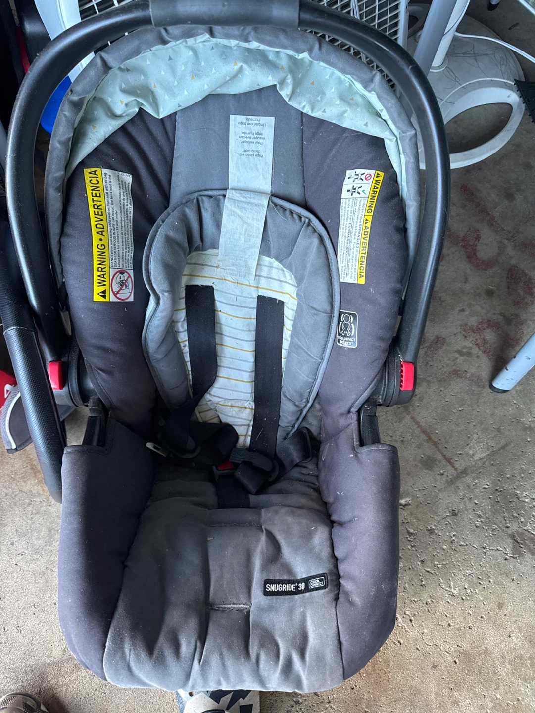 Graco SnugRide 30 Infant Car Seat