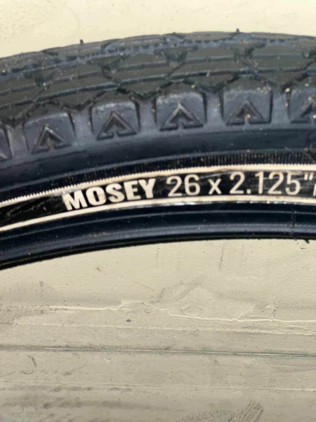 EVO Mosey 26 x 2.125" Cruiser  brand new Tire