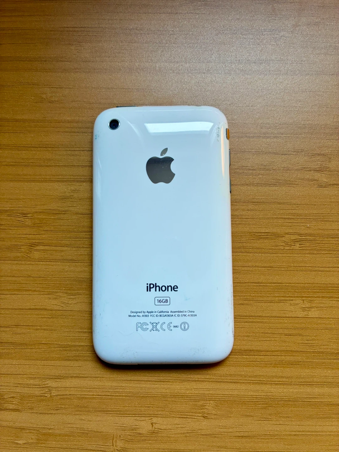 Apple iPhone 3GS 16GB White - photo 2