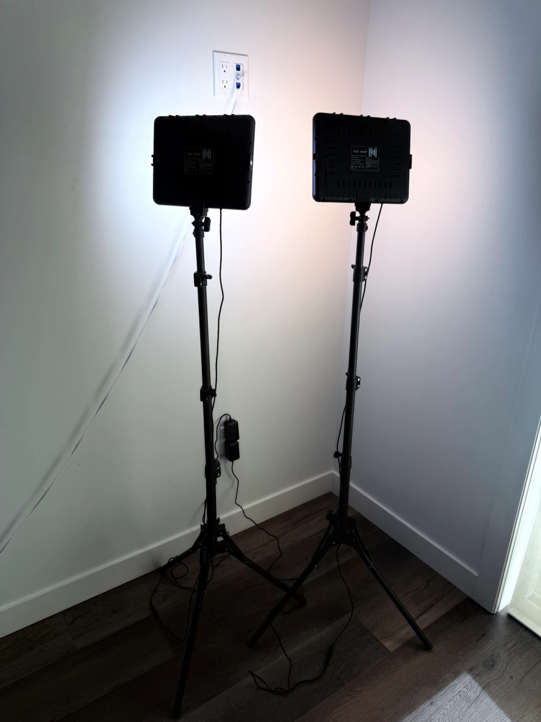 Neewer LED Video Light Kit with Stands