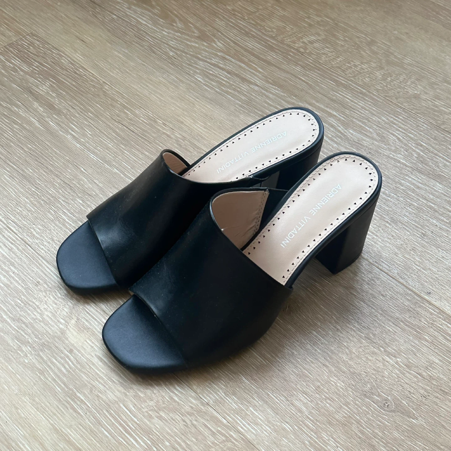 Adrienne Vittadini Black Mules Slides