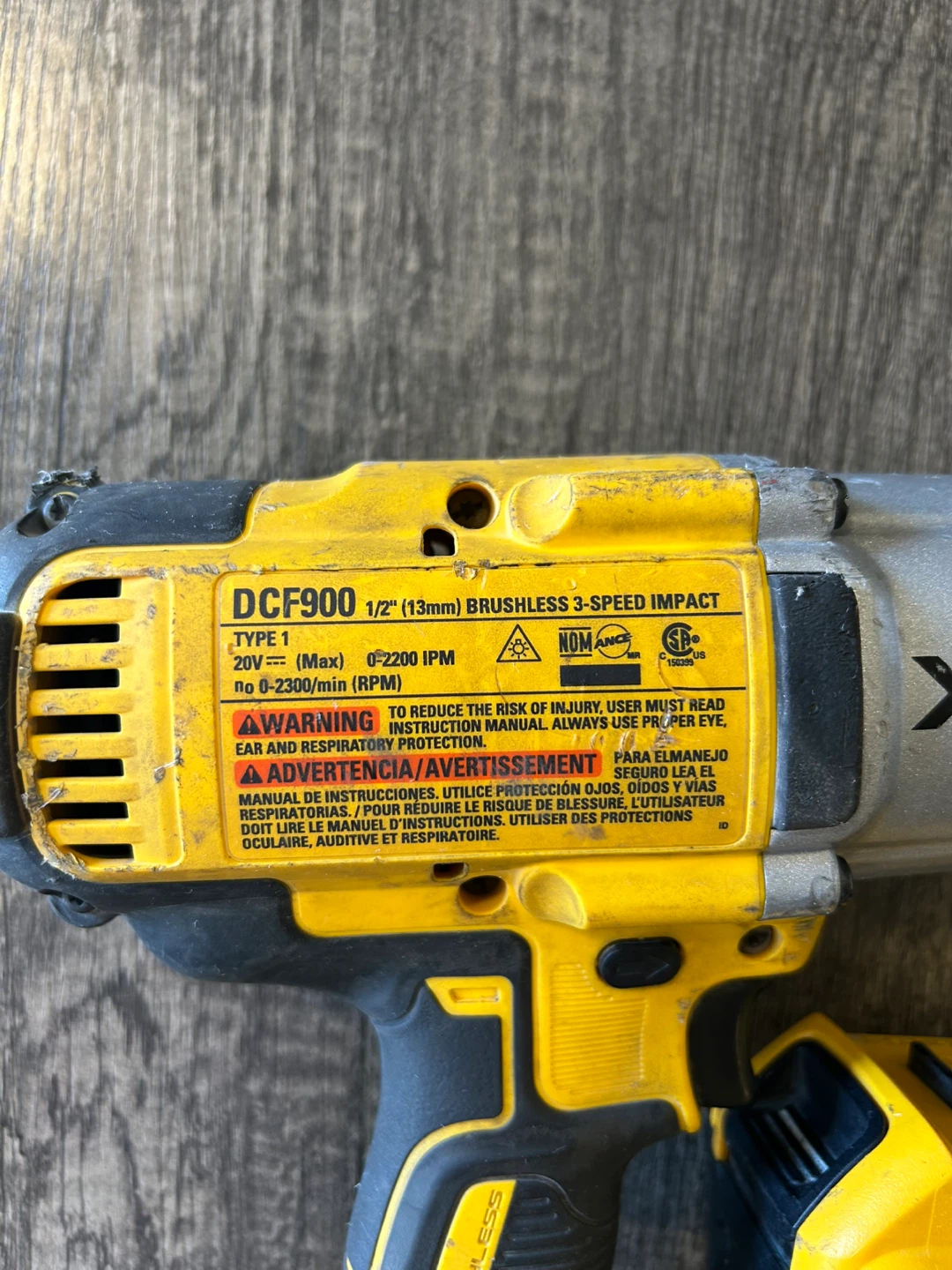 DeWalt DCF900 20V XR Brushless Impact Wrench w/ 5AH Battery - photo 2