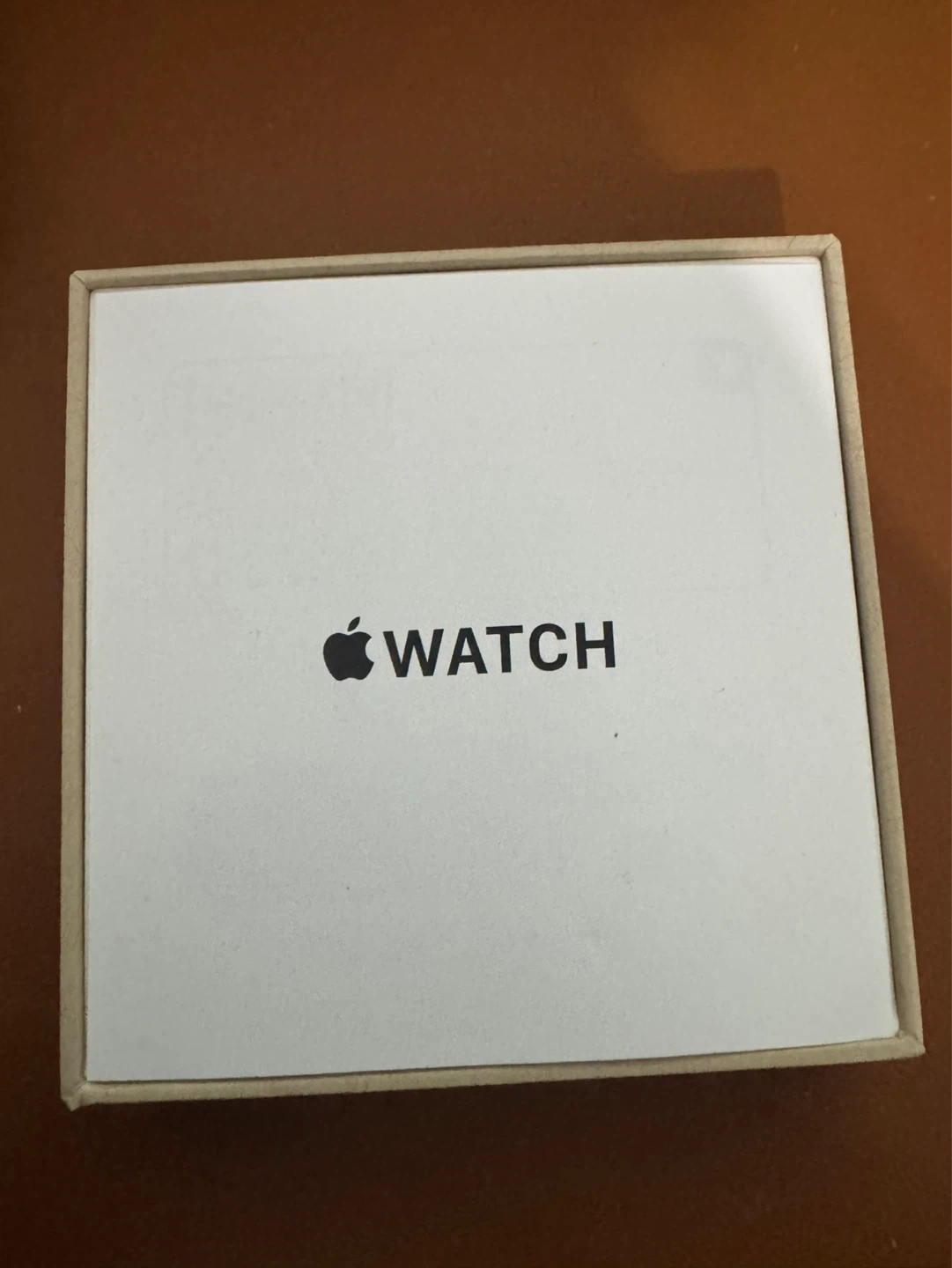 BRAND NEW! Apple Watch SE GPS, 44mm Starlight Aluminium Case - photo 2