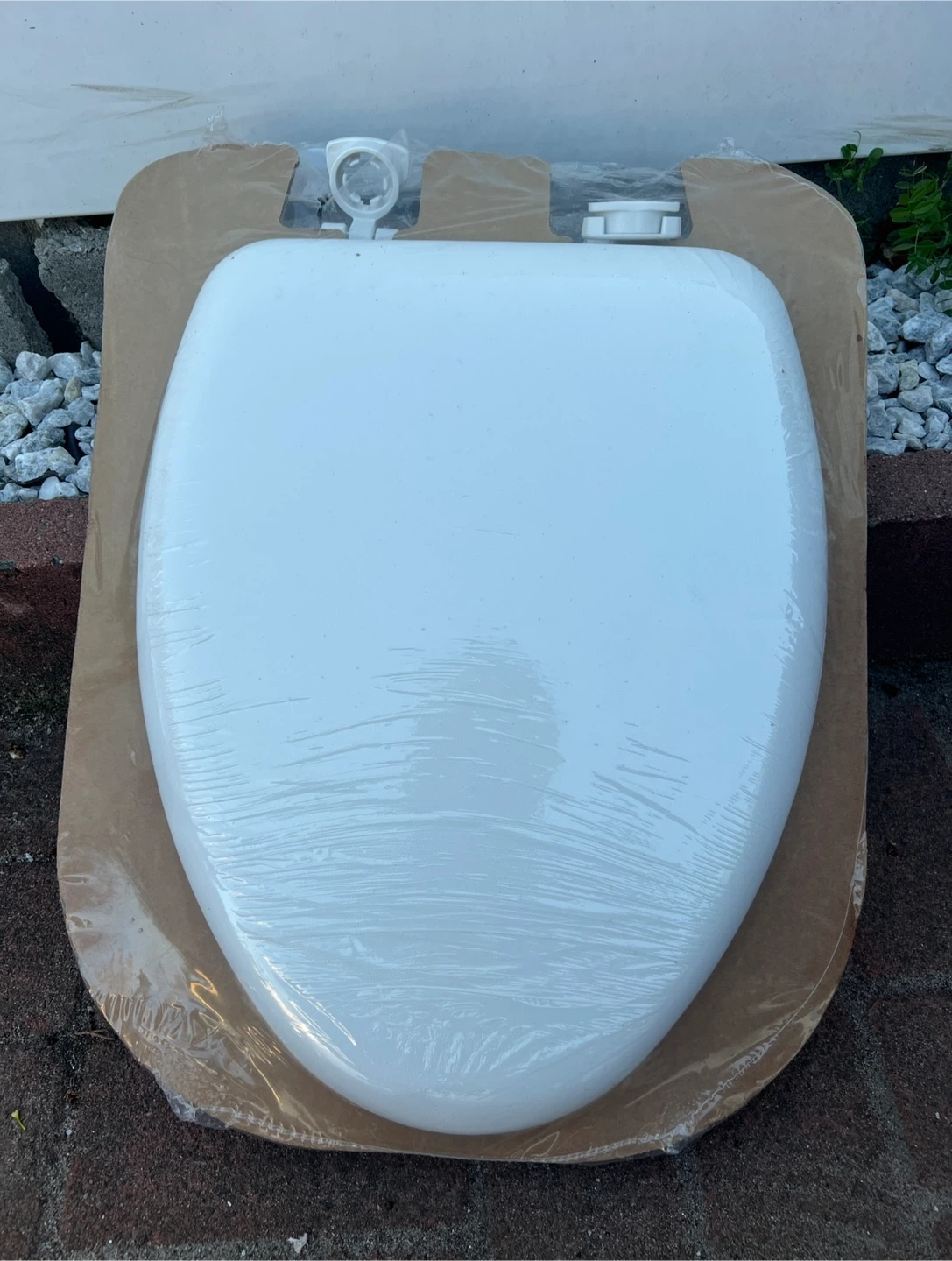 Padded toilet seat - photo 3