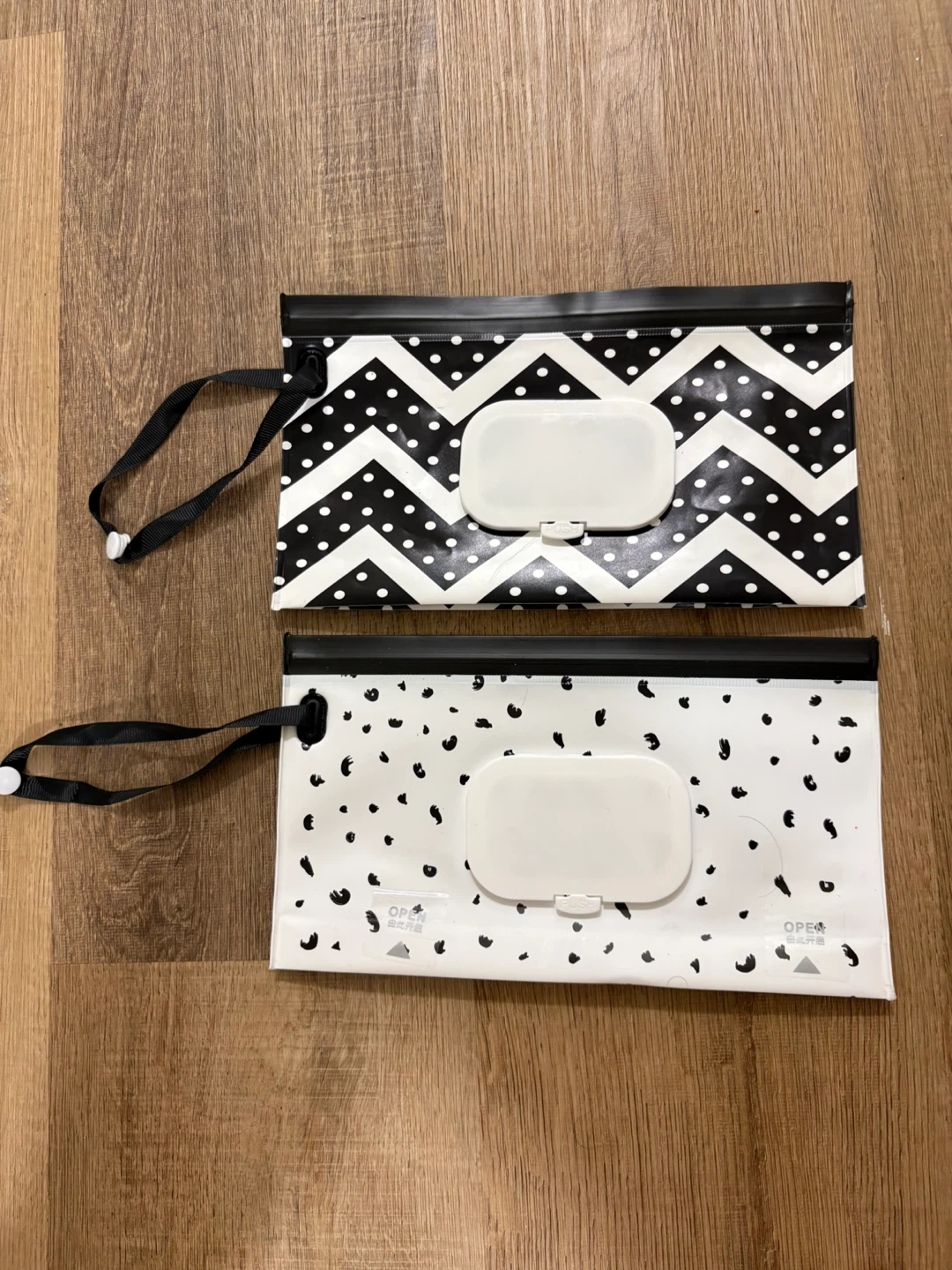 2 Pack Reusable Wet Wipe Pouches