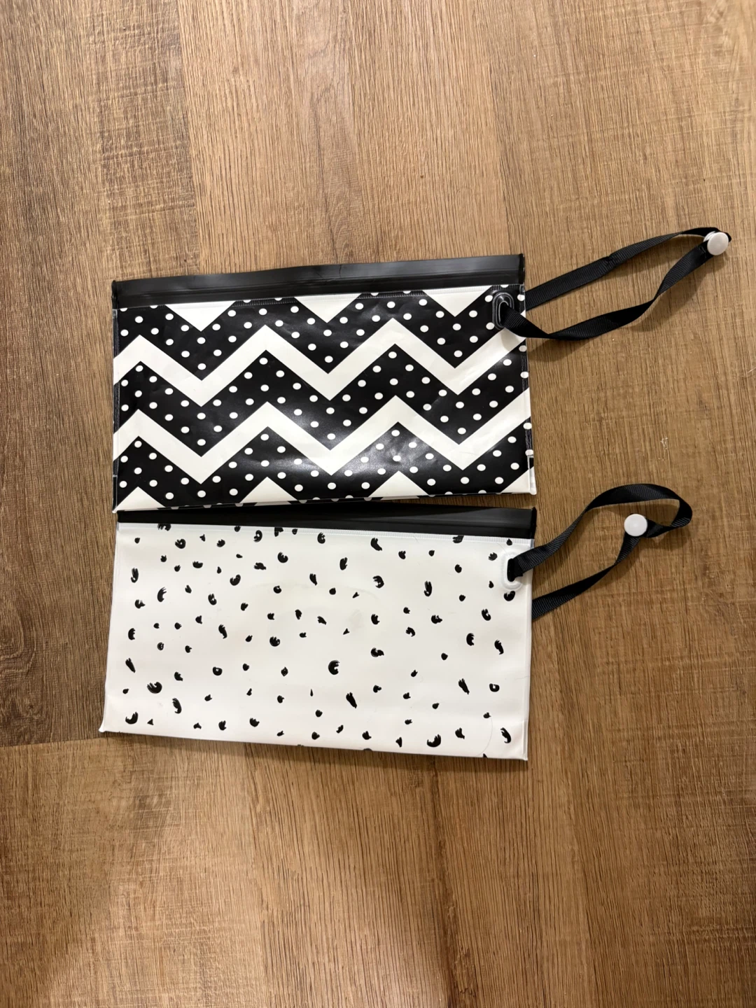 2 Pack Reusable Wet Wipe Pouches - photo 2