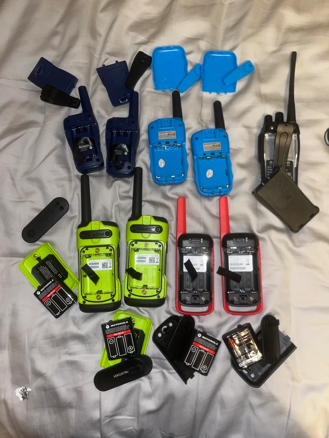 9 Walkie Talkies. Motorola, Baofeng, Scobra, and Bellsouth - photo 3