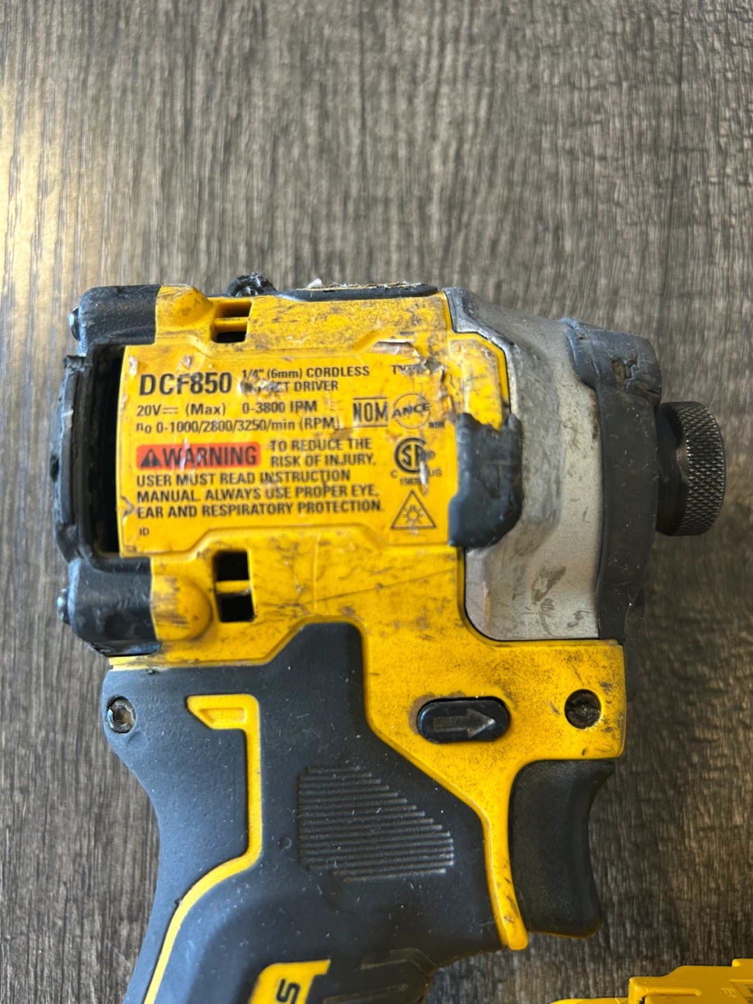 DeWalt DCF850 20V Brushless Impact Driver w/ 2Ah Battery - photo 2
