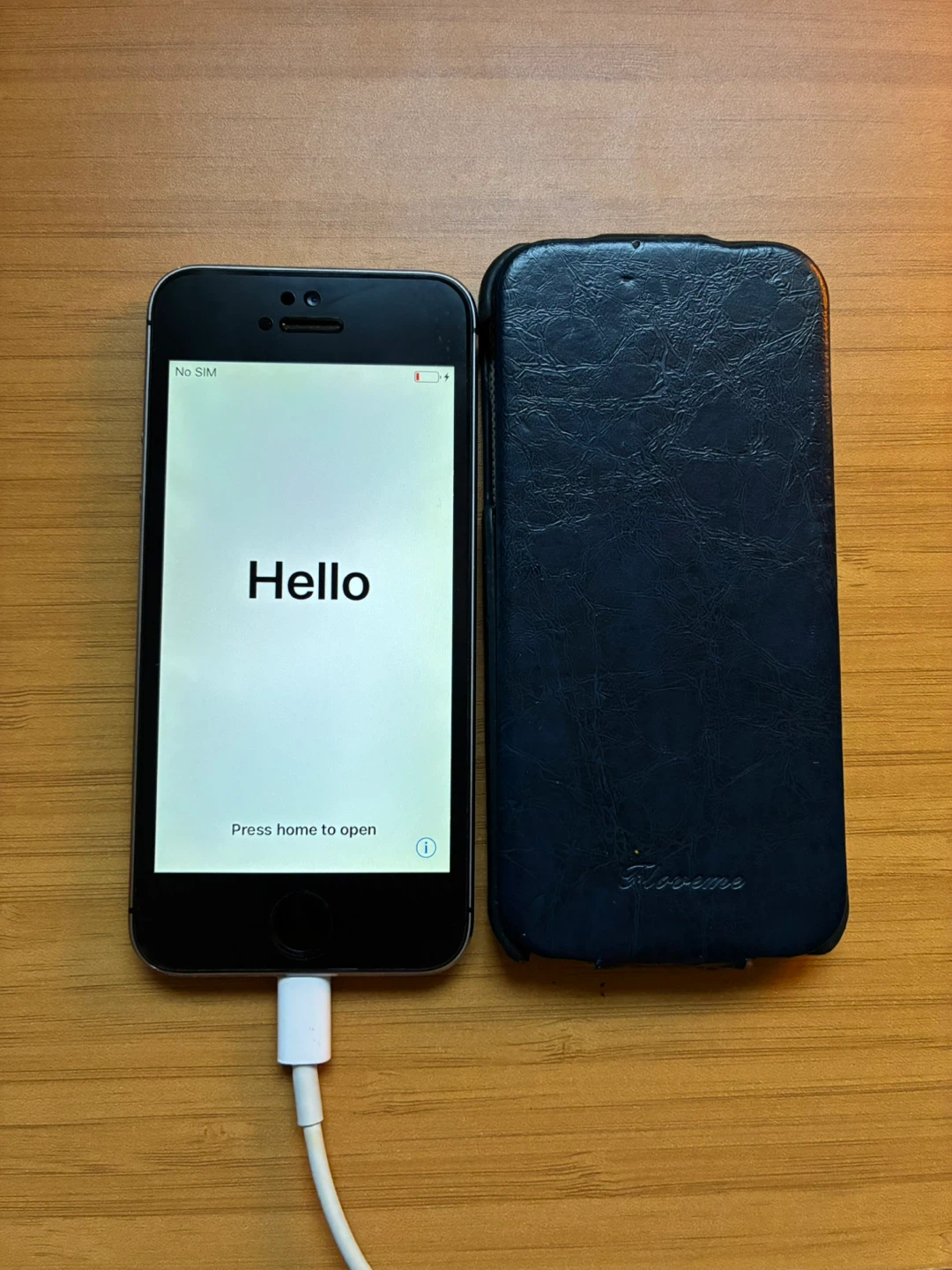 Apple iPhone 5S - Black - photo 5