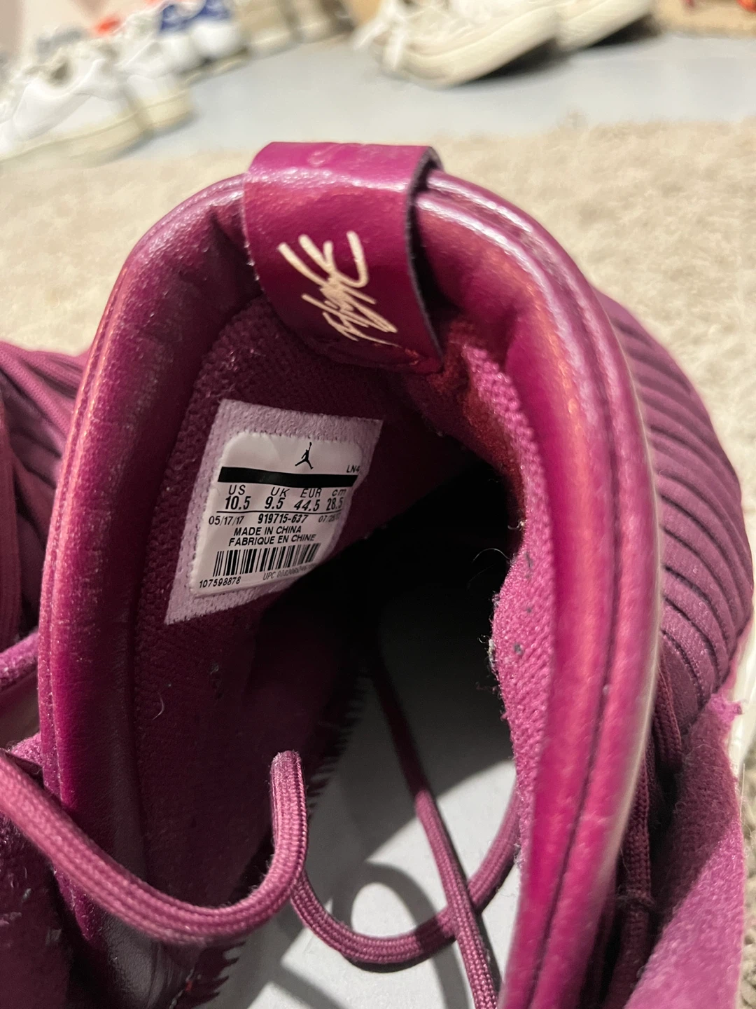 Jordan Flight Club 91 Burgundy Shoes Size 10.5 - photo 3