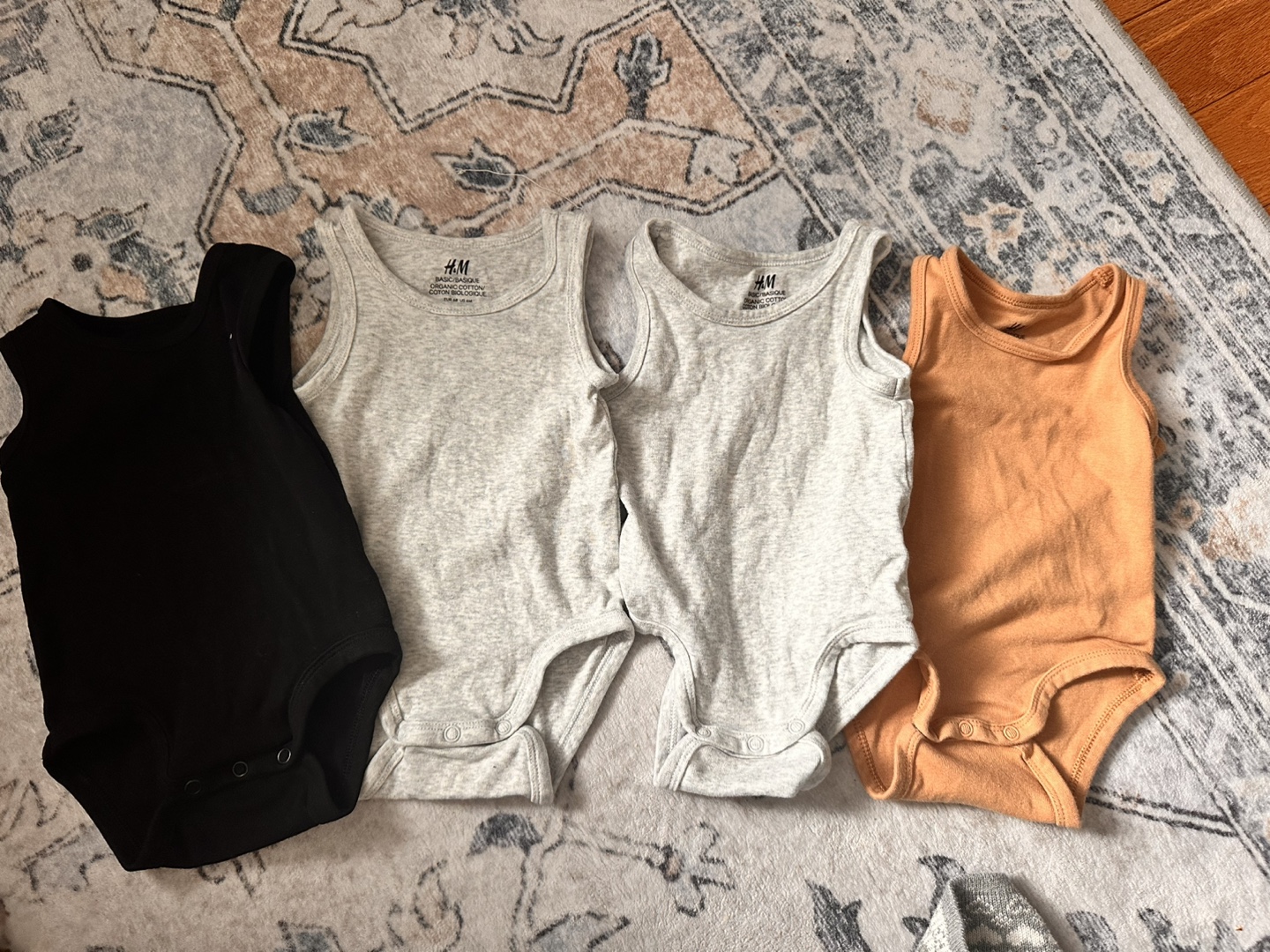 H&M Organic Cotton Bodysuits (4-6 Months)