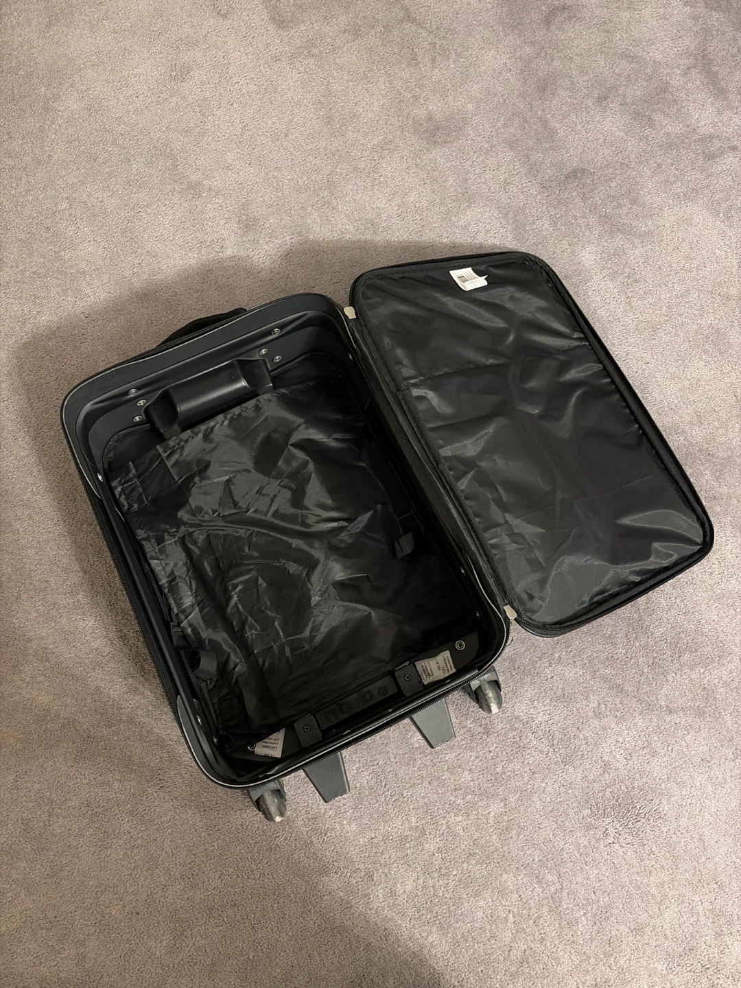 Jetstream Black Carry-On Suitcase - photo 2