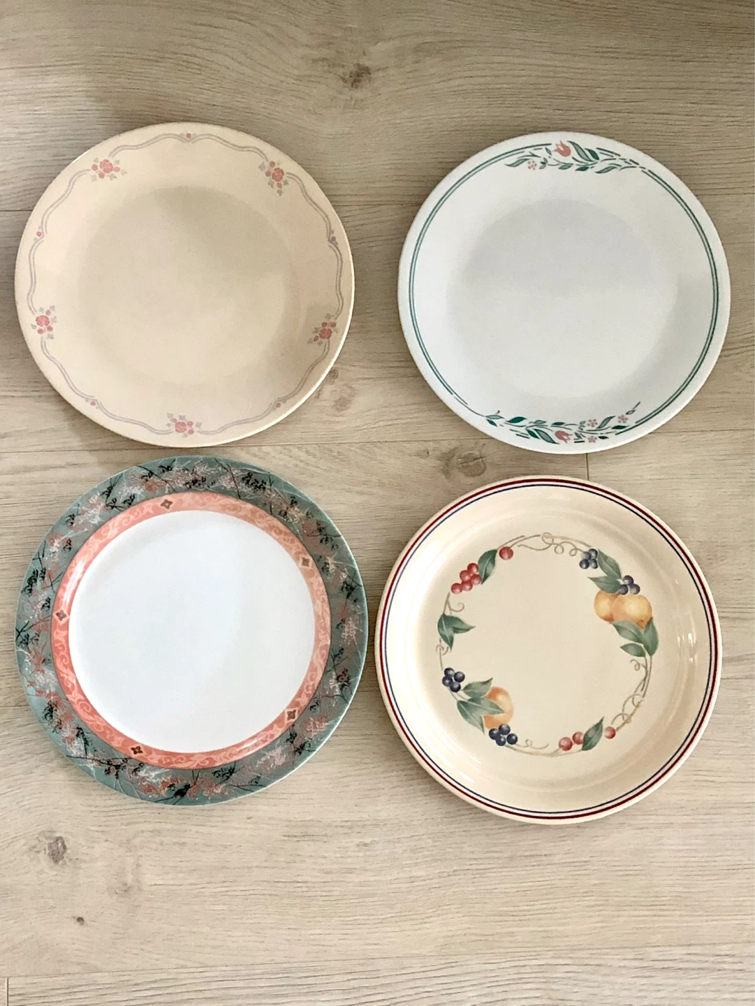 Corelle By Corning Dinner Plates Set of 4