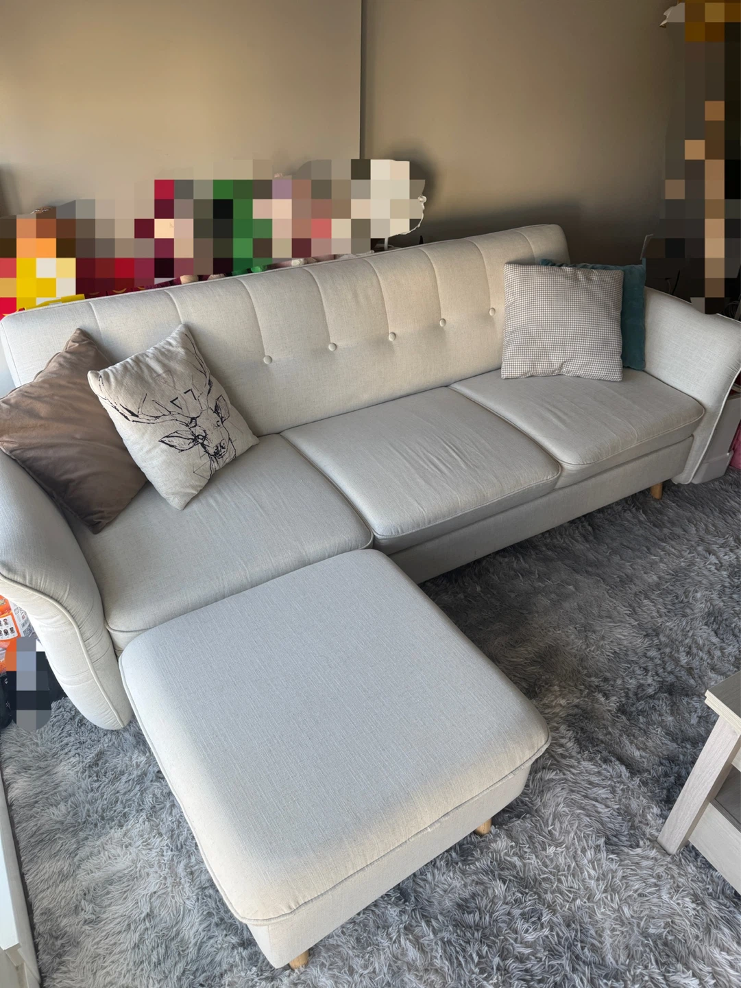 3-person Sectional Sofa with Ottoman - Beige