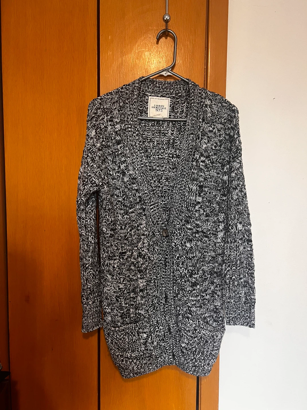 Urban Essentials Co. Women's Cardigan - photo 2