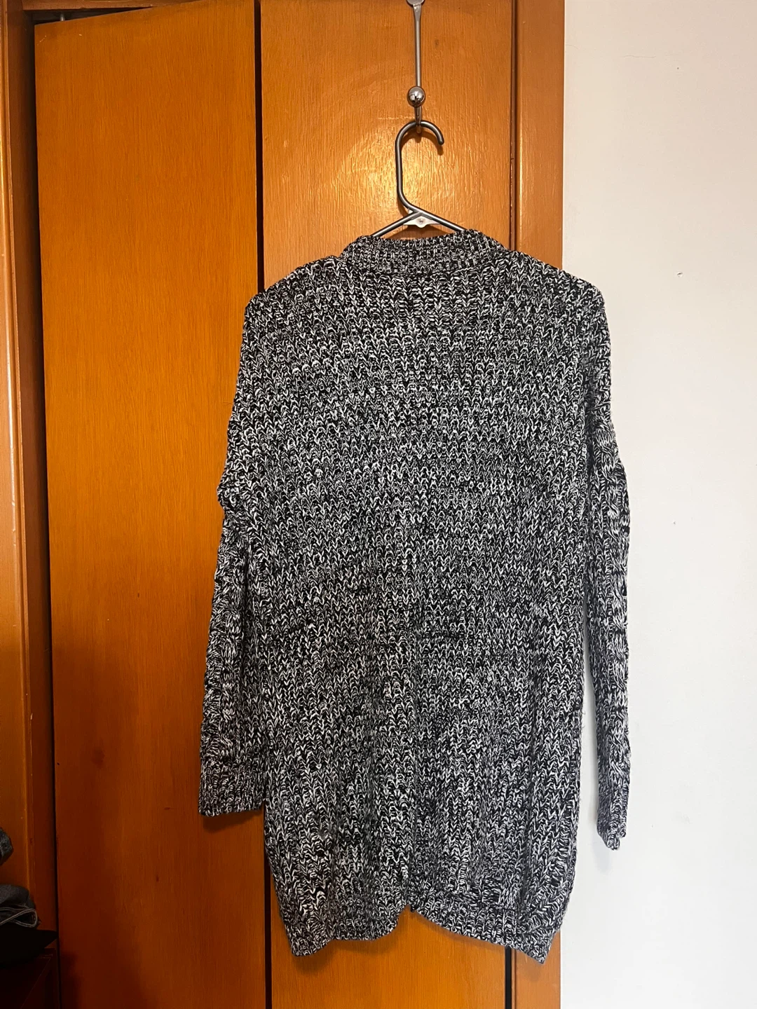 Urban Essentials Co. Women's Cardigan - photo 3