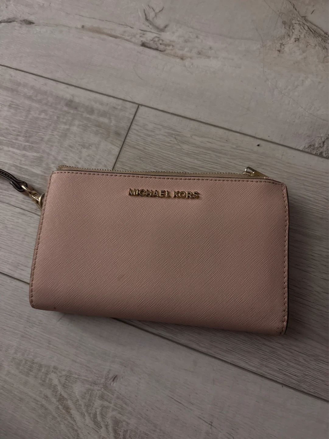 Michael Kors Wristlet Wallet