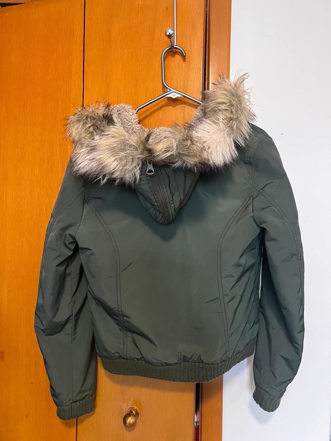 American Eagle Hooded Bomber Jacket - photo 2