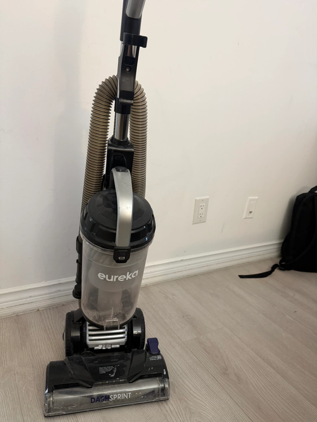 Eureka Dash Sprint Upright Vacuum